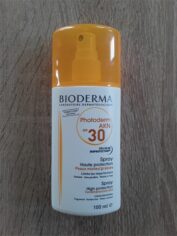 تصویر اسپری ضد آفتاب فتودرم آکنه بیودرما SPF30