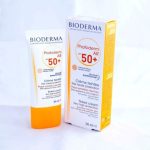 کرم ضد آفتاب رنگی فتودرم ای آر بايودرما SPF50+ همراه جعبه