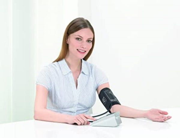 نحوه بستن دستگاه فشار خون سنج بازویی مانیتوردار BM 70 بیورر