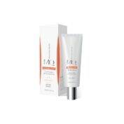 کرم ضد آفتاب SPF50 بژ روشن فاقد چربی ام کیو 55 میلی لیتر